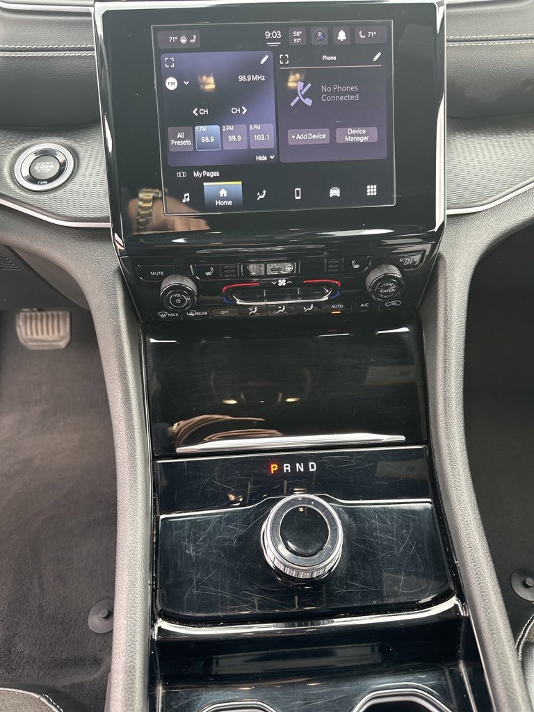 Used 2023 Jeep Grand Cherokee L Laredo image 29