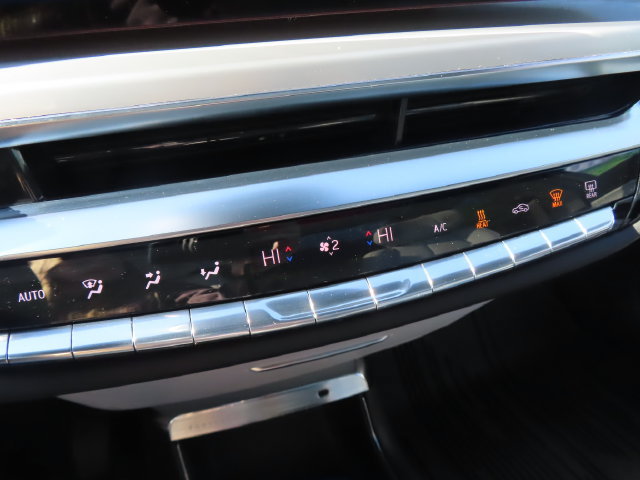 Used 2025 Cadillac Lyriq Luxury RWD image 31