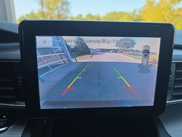 Used 2020 Ford Explorer XLT w/ Equipment Group 202A RWD image 24