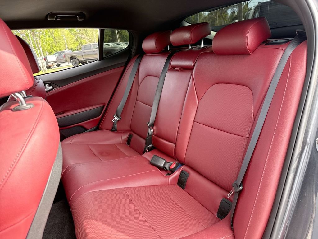 Used 2023 Kia Stinger GT-Line w/ Sun & Sound Package RWD image 21