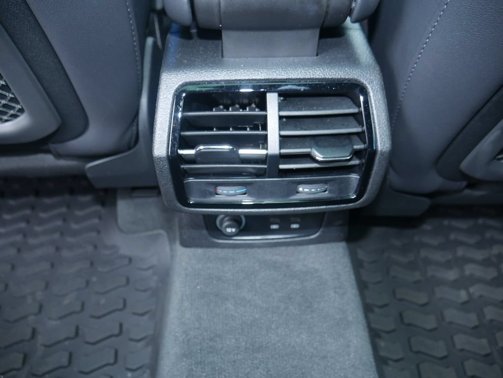 Certified 2025 Audi Q3 2.0T Premium Plus AWD/4WD image 31
