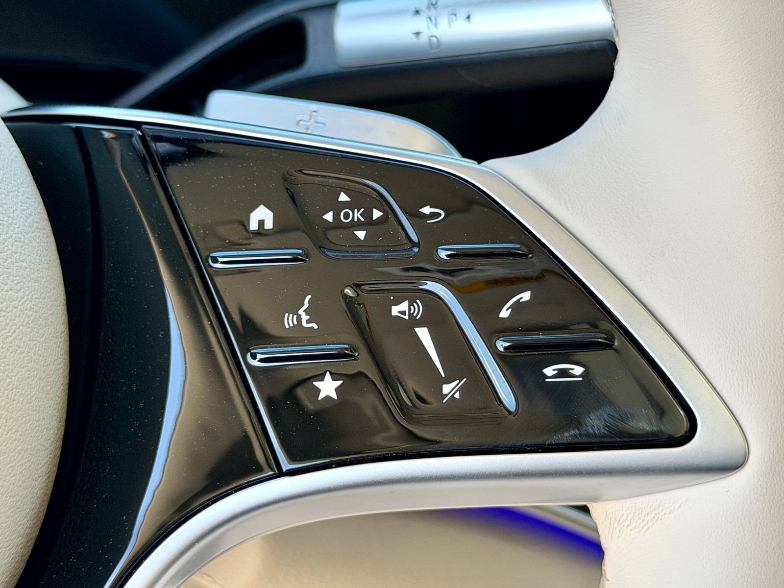 New 2026 Mercedes-Benz EQS 550 4MATIC SUV image 23