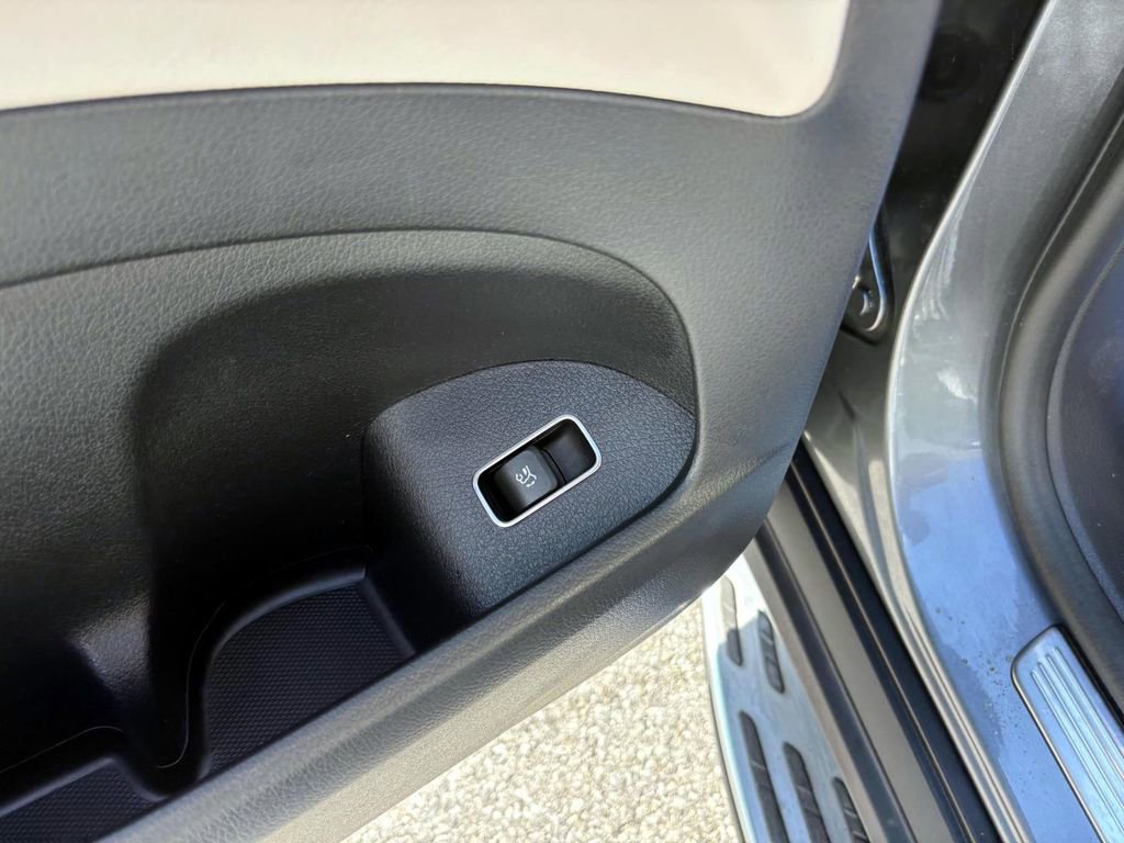 Used 2023 Mercedes-Benz GLE 350 4MATIC image 15