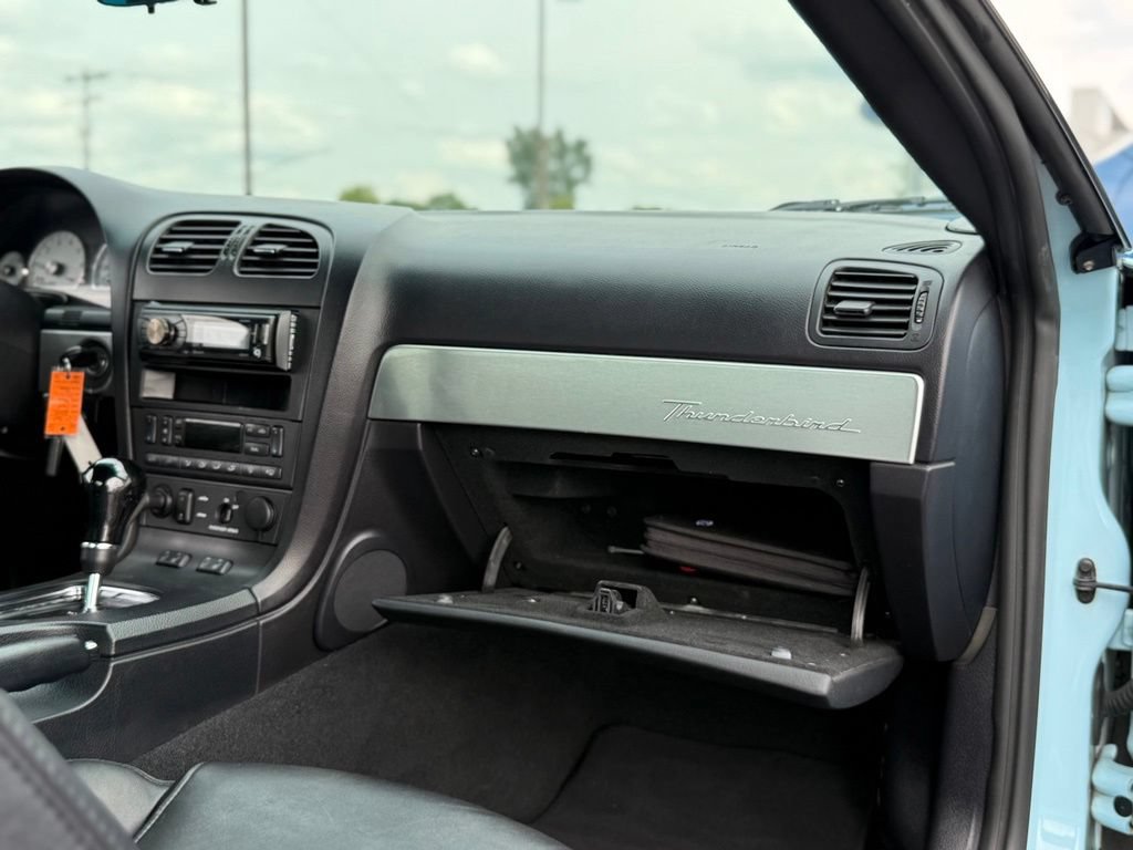 Used 2003 Ford Thunderbird RWD image 9