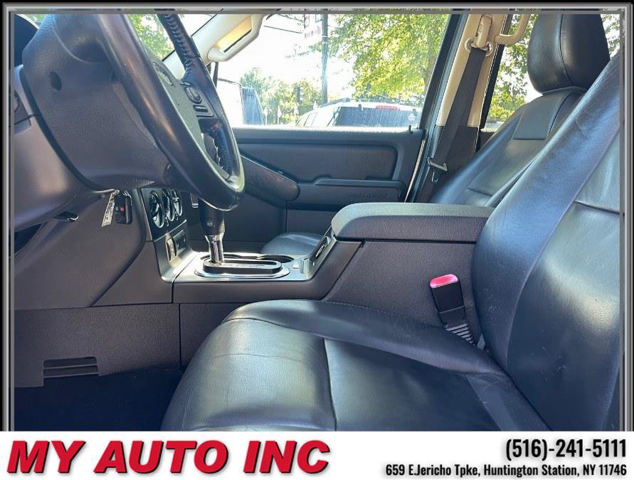 Used 2010 Ford Explorer XLT AWD/4WD image 22