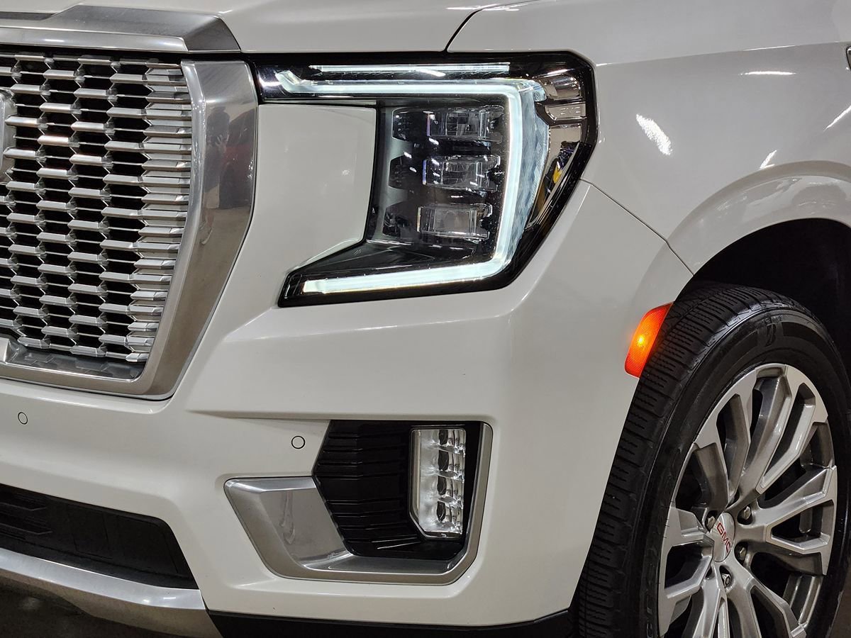 Used 2021 GMC Yukon XL Denali w/ Denali Premium Package RWD image 14