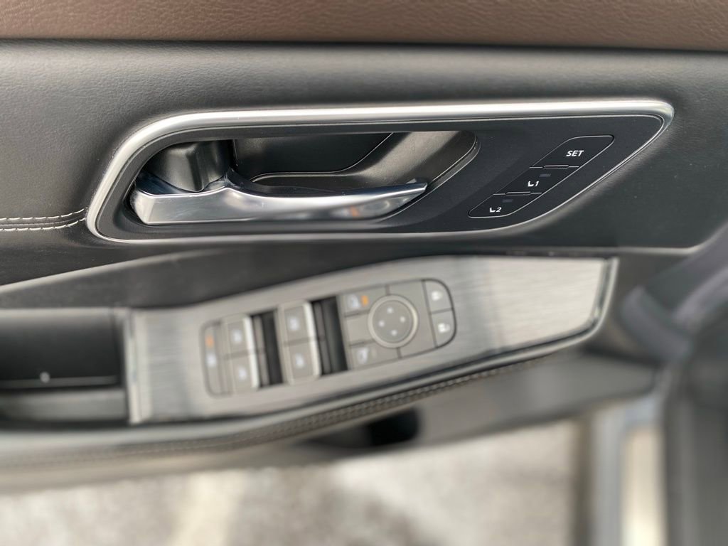 Used 2023 Nissan Rogue Platinum w/ Platinum Premium Package image 20