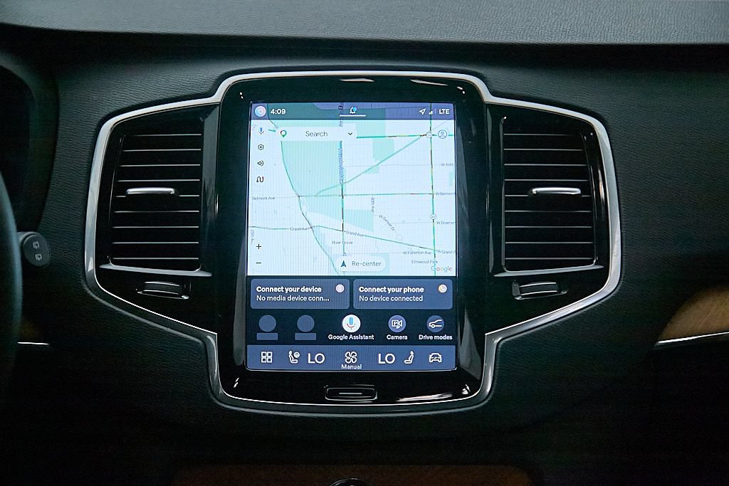 Certified 2024 Volvo XC90 T8 Plus AWD/4WD image 28