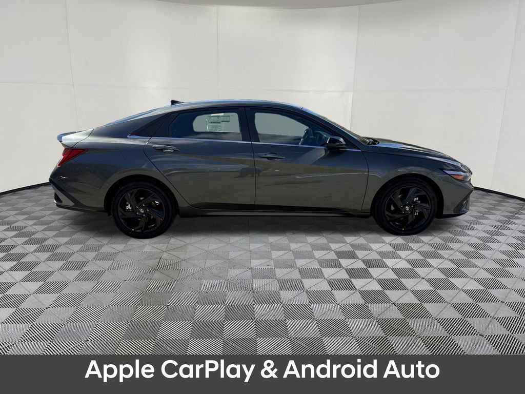 New 2026 Hyundai Elantra SEL Sport Premium FWD image 5