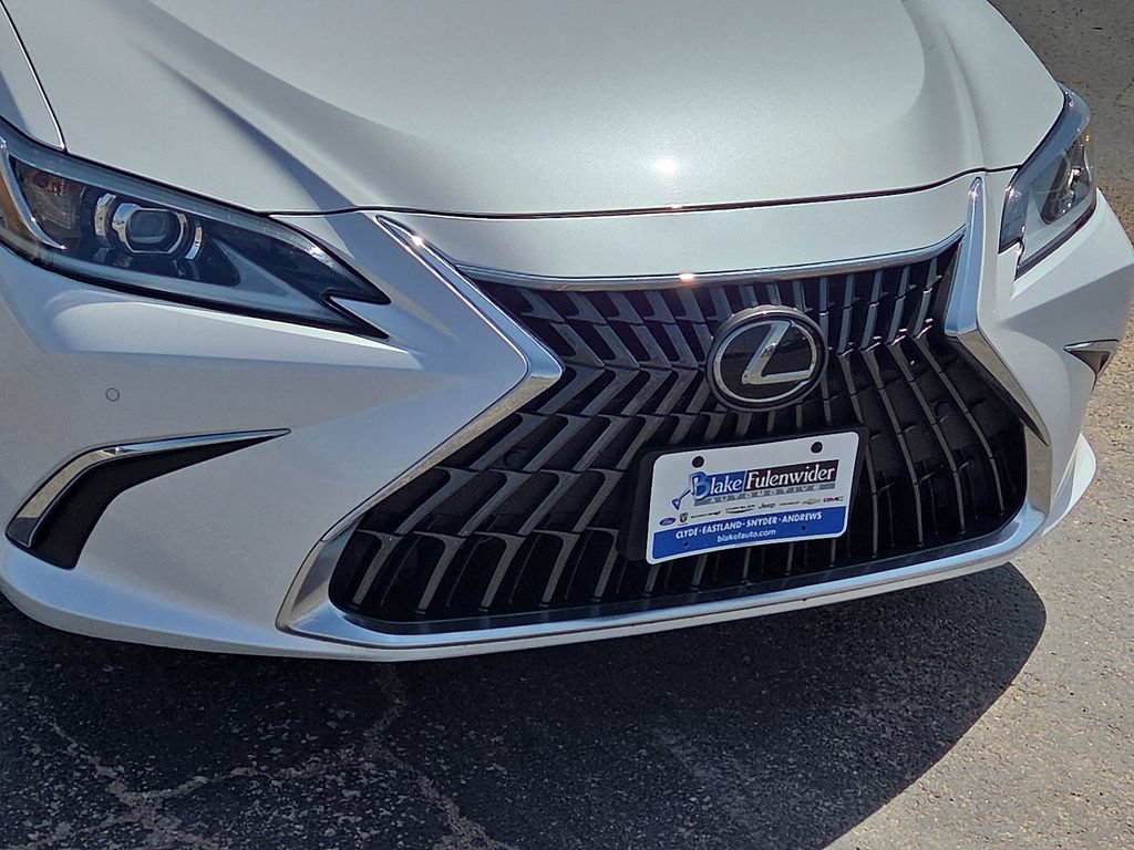 Used 2025 Lexus ES 350 w/ Premium Package FWD image 9