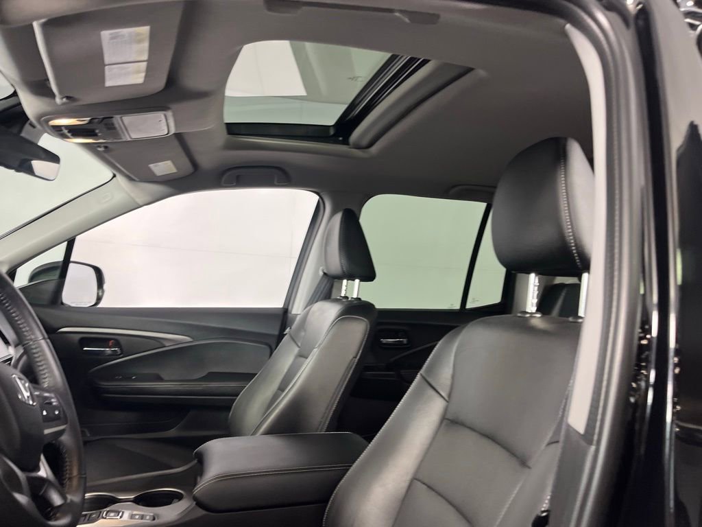 Used 2025 Honda Ridgeline RTL image 19