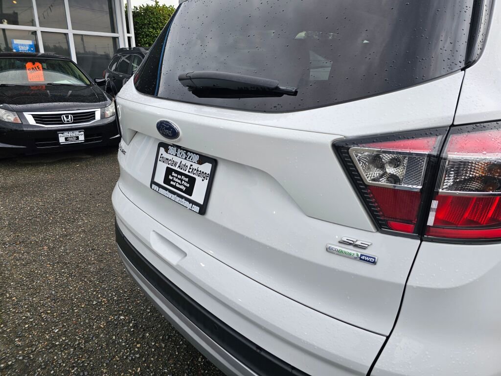 Used 2017 Ford Escape SE w/ Equipment Group 201A image 17