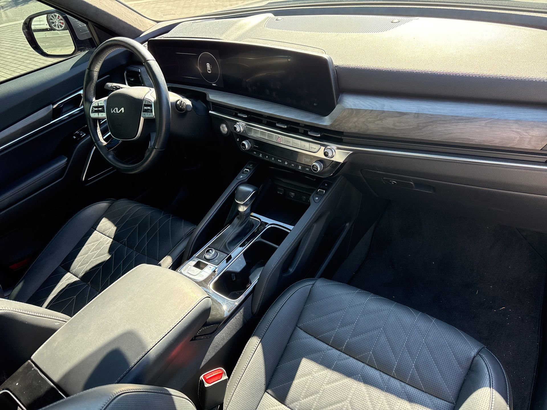 Used 2024 Kia Telluride SX Prestige X-Pro image 3