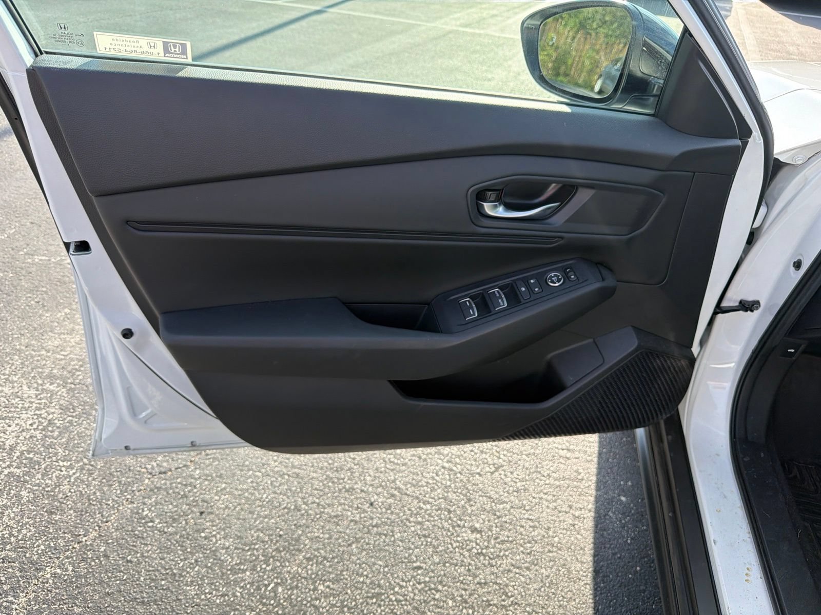 Used 2025 Honda Accord SE image 11