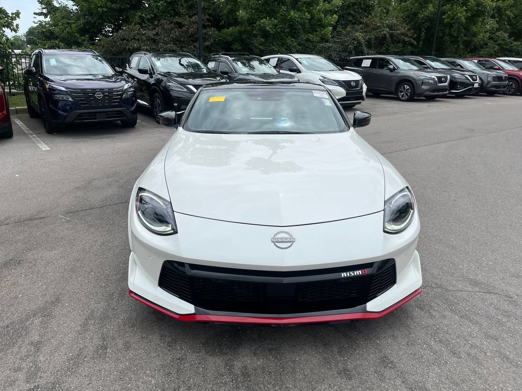 Certified 2025 Nissan Z Performance w/ Floor Mat Package RWD image 8