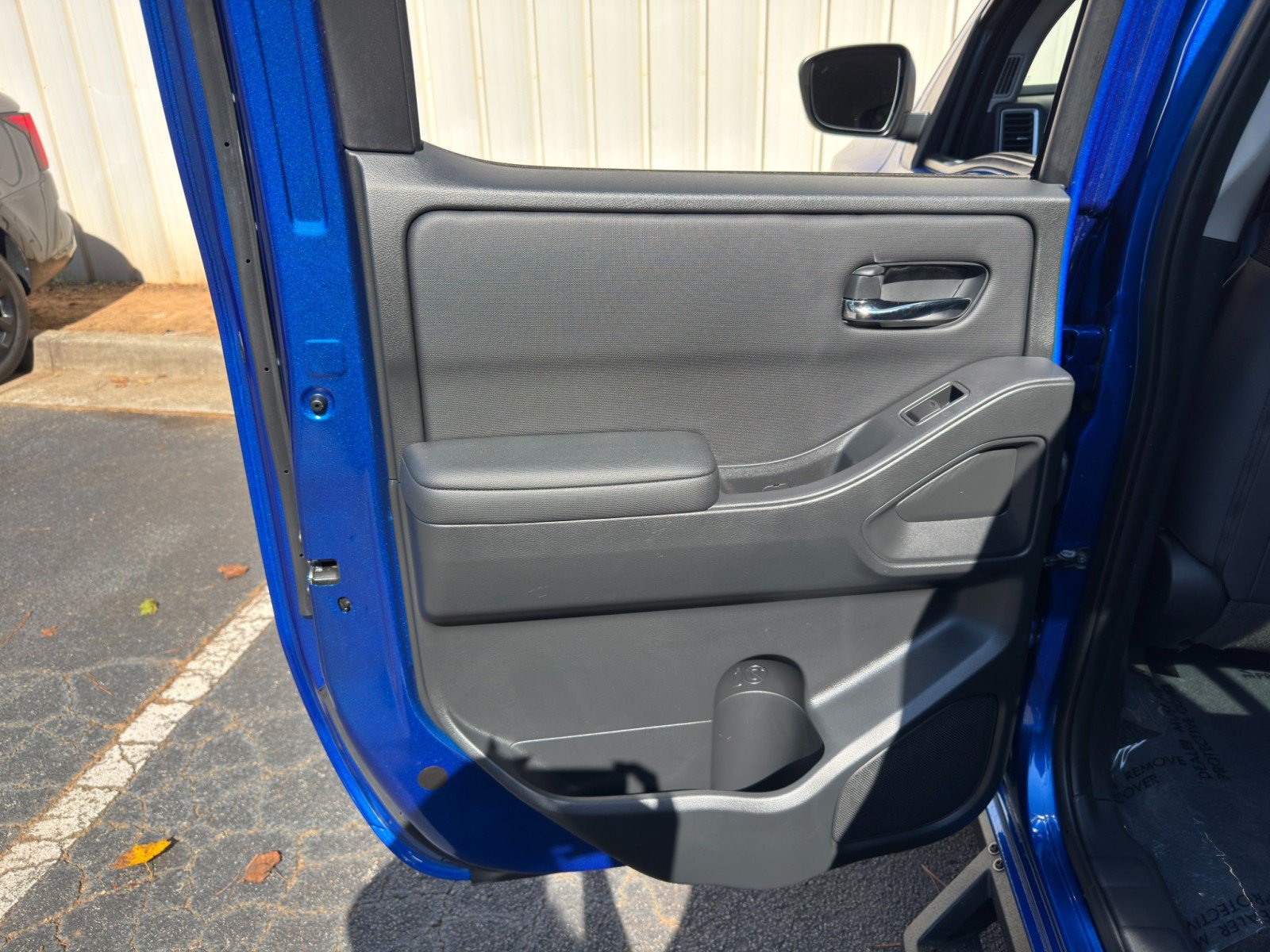 Used 2024 Nissan Frontier SV w/ SV Convenience Package RWD image 36