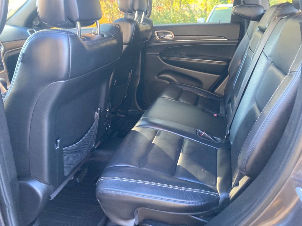 Used 2017 Jeep Grand Cherokee Limited image 29
