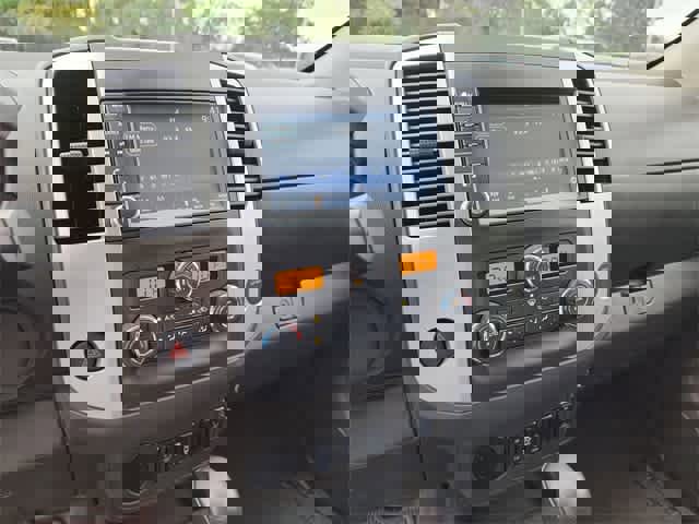 Used 2021 Nissan Frontier SV image 23