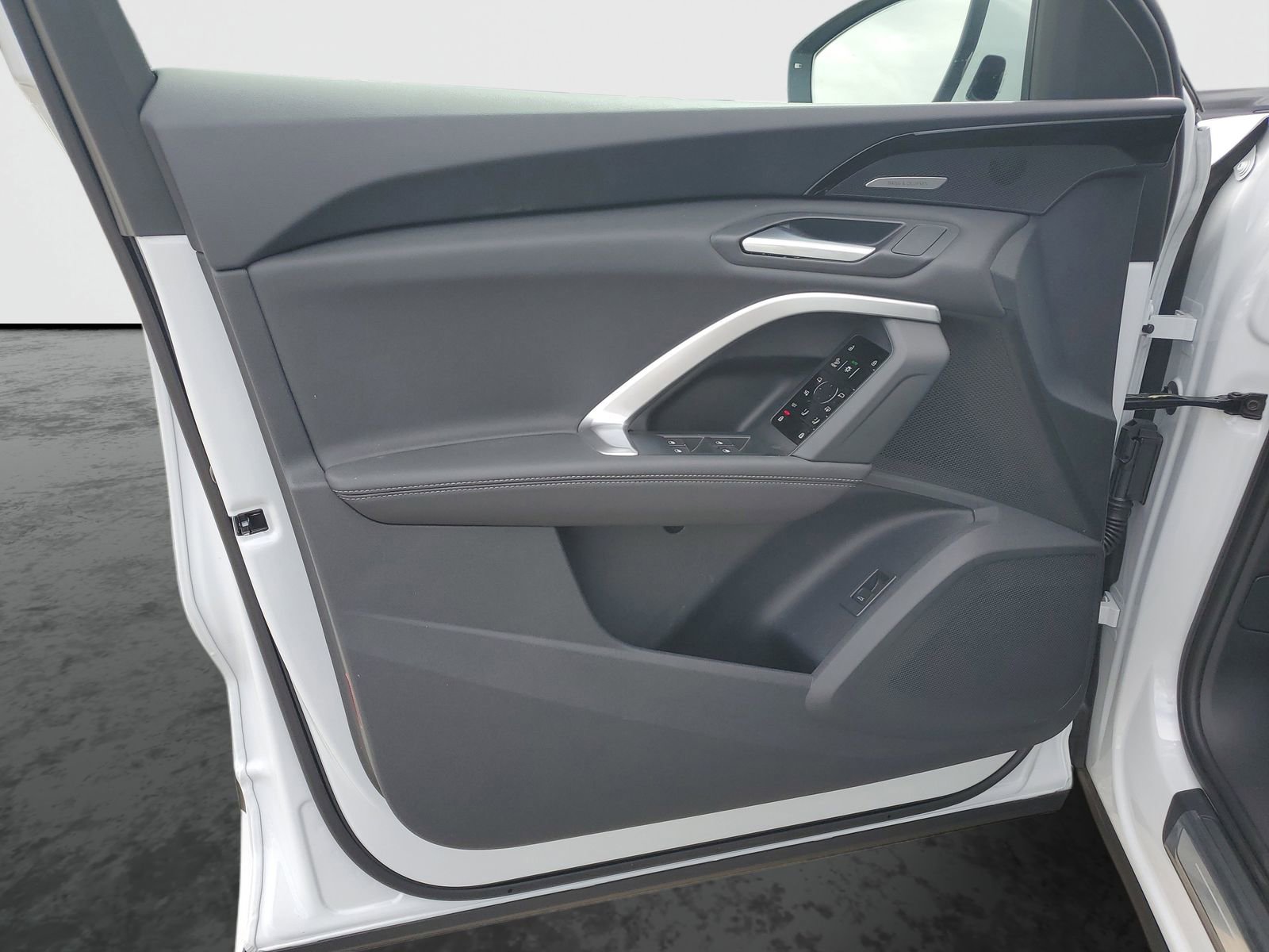 New 2025 Audi Q5 Premium Plus AWD/4WD image 22
