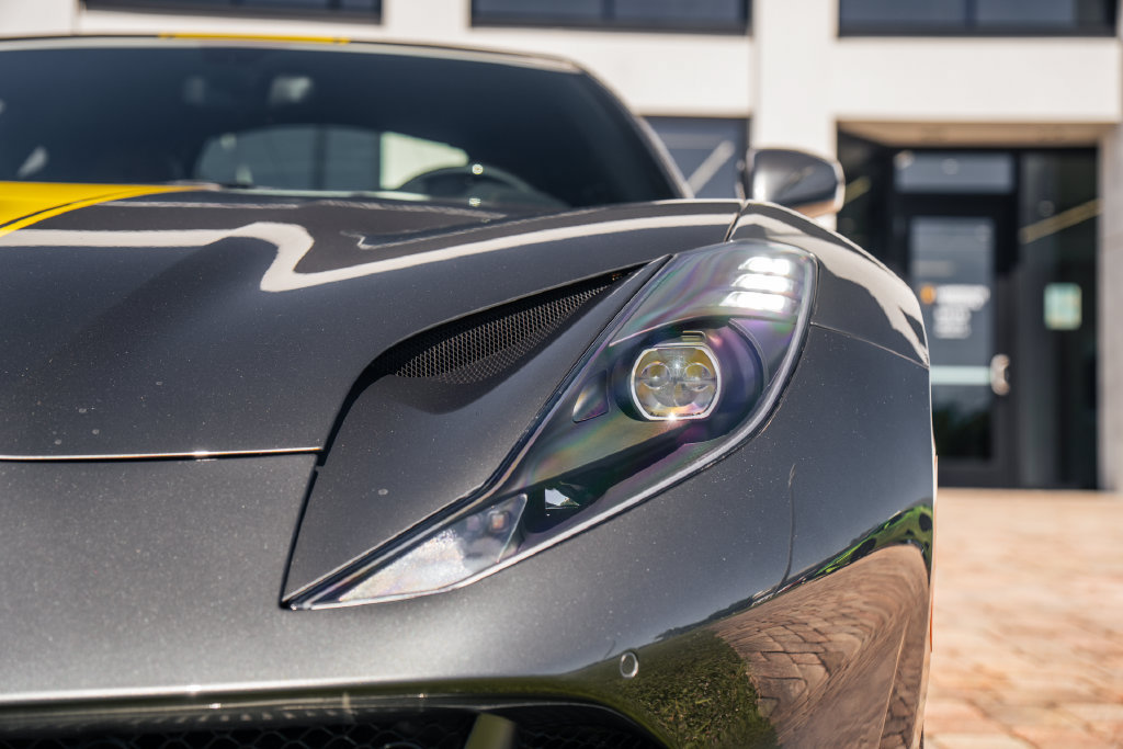 Used 2019 Ferrari 812 Superfast RWD image 9