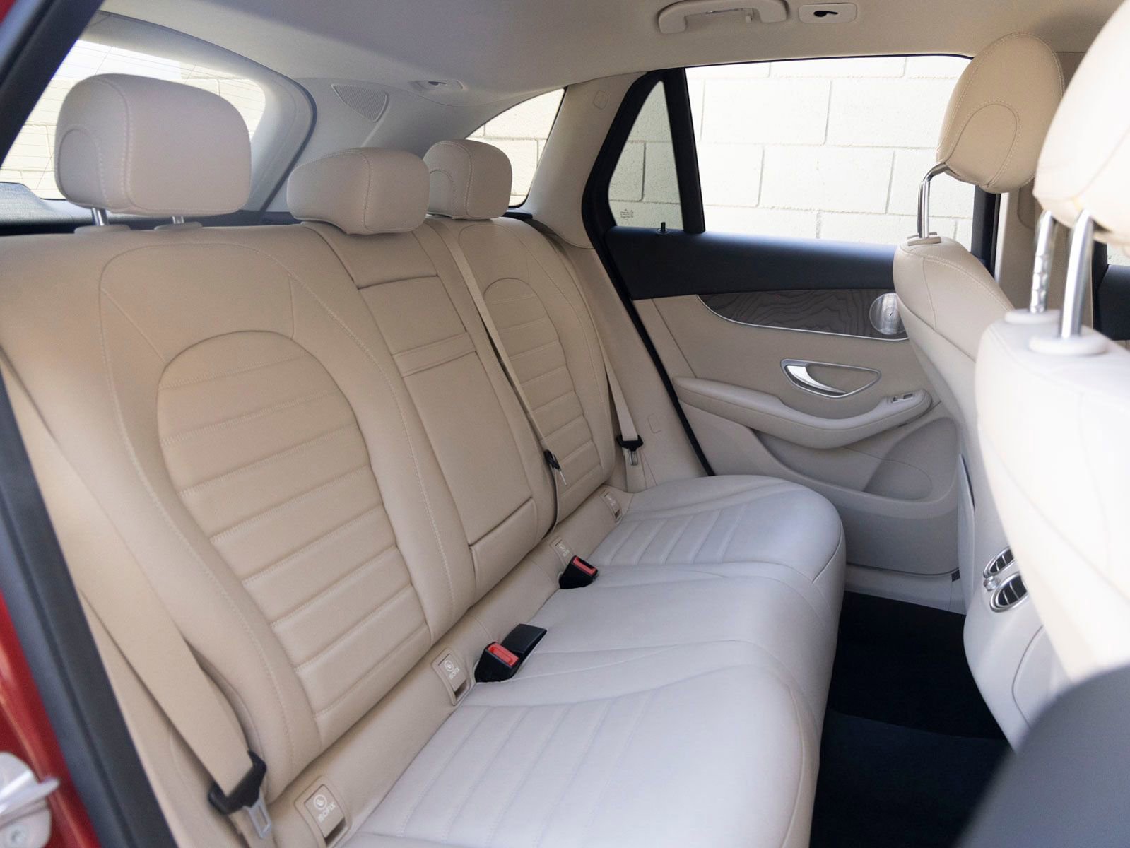 Used 2021 Mercedes-Benz GLC 300 image 23