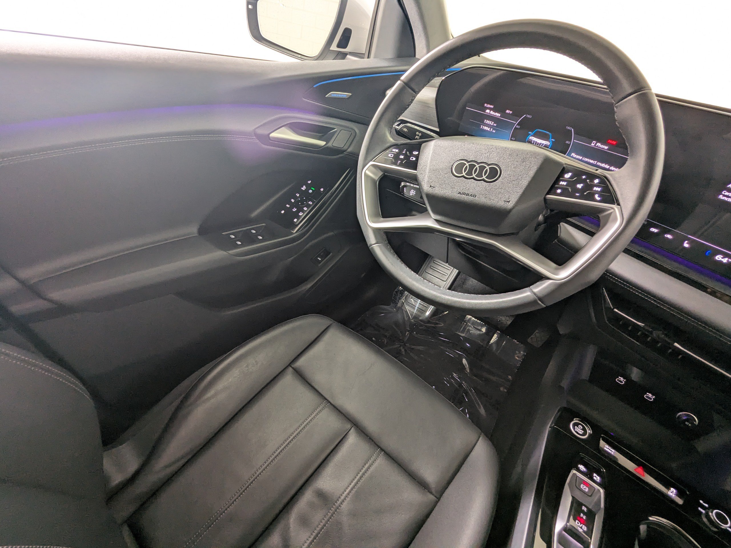 Certified 2025 Audi Q6 e-tron Prestige AWD/4WD image 9