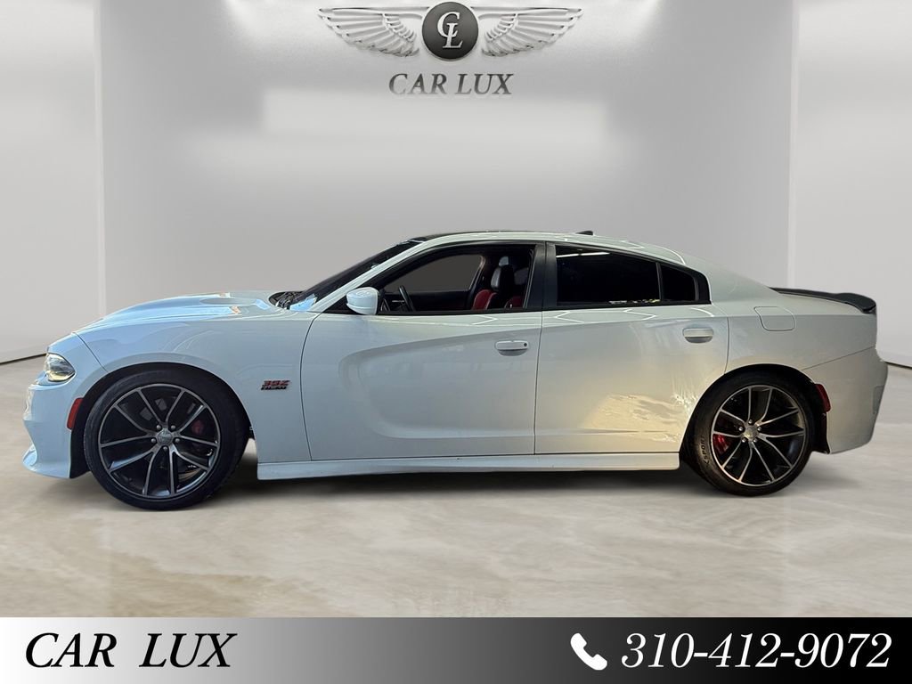 Used 2015 Dodge Charger R/T Scat Pack w/ Technology Group RWD image 2