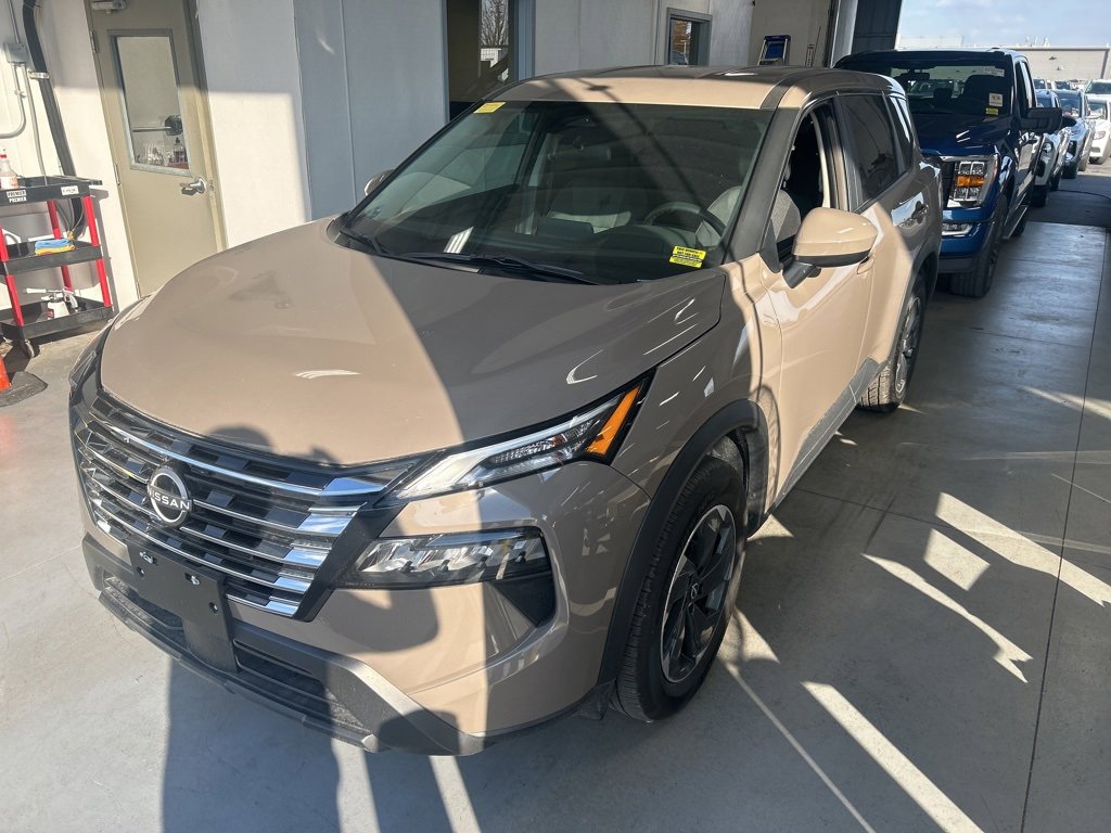 Used 2024 Nissan Rogue SV