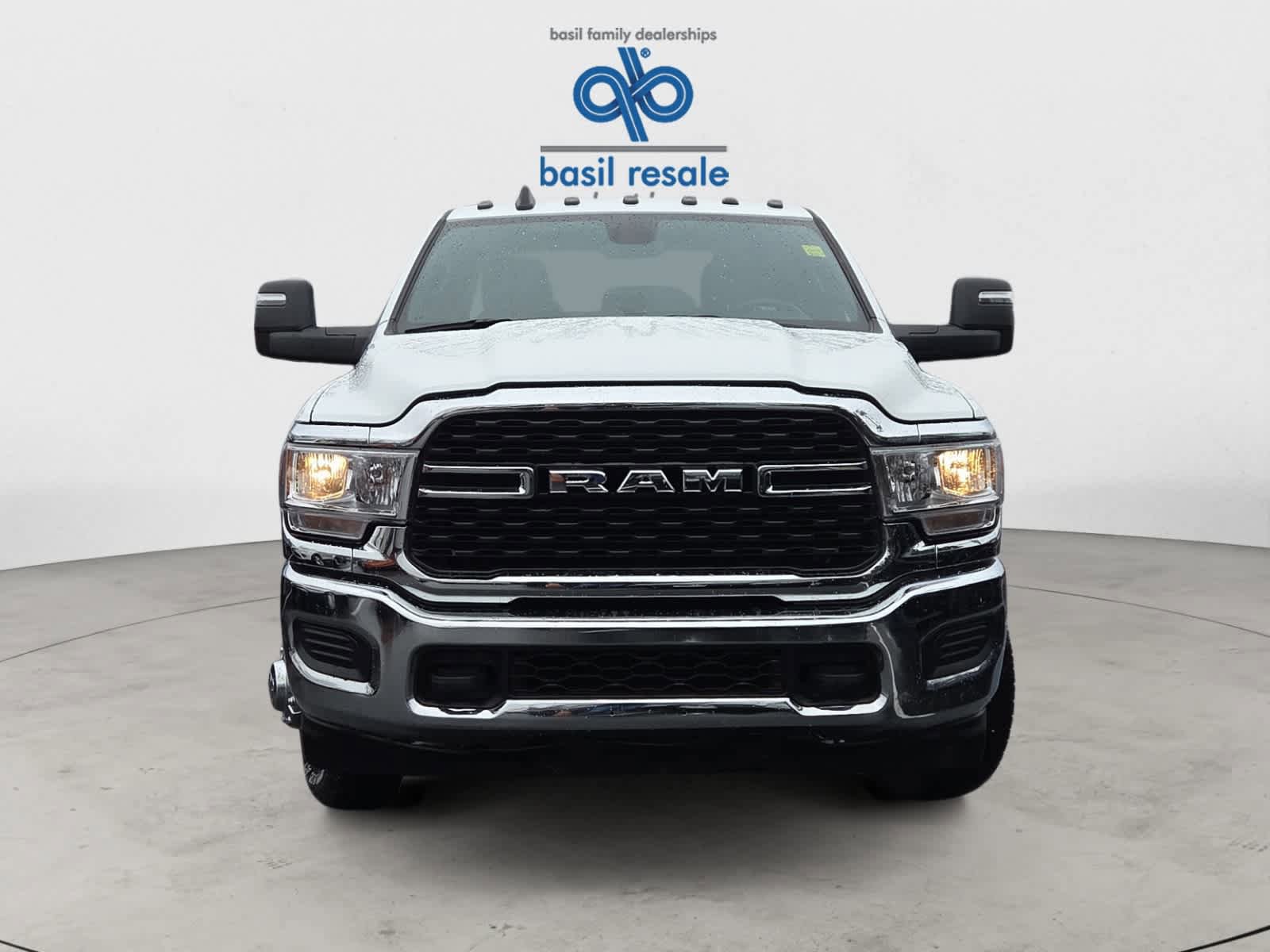 Used 2024 RAM 3500 SLT w/ Quick Order Package 2YG SLT image 10