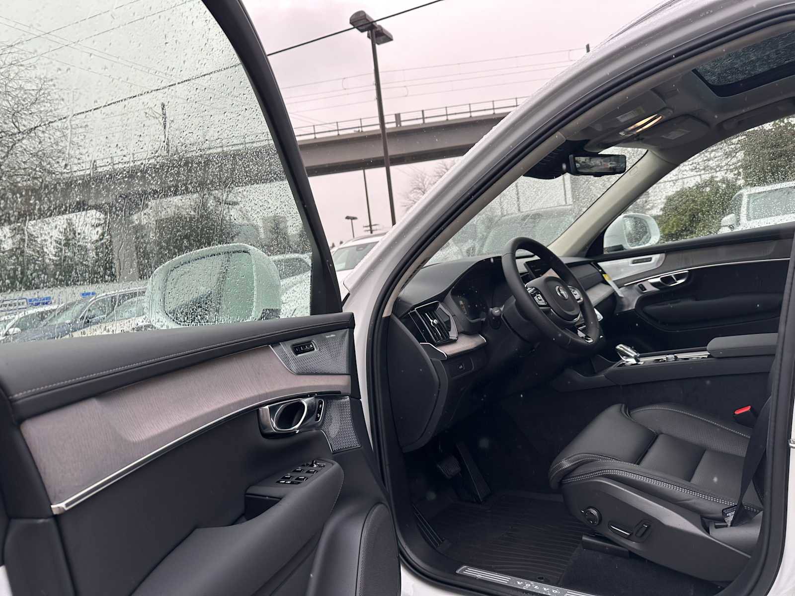 New 2026 Volvo XC90 B6 Ultra w/ Lounge Package image 21