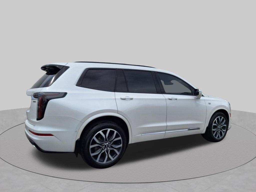 Used 2021 Cadillac XT6 Sport AWD/4WD image 3