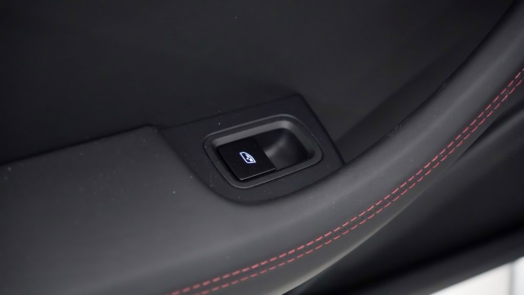 Certified 2025 Porsche Panamera 4 image 16