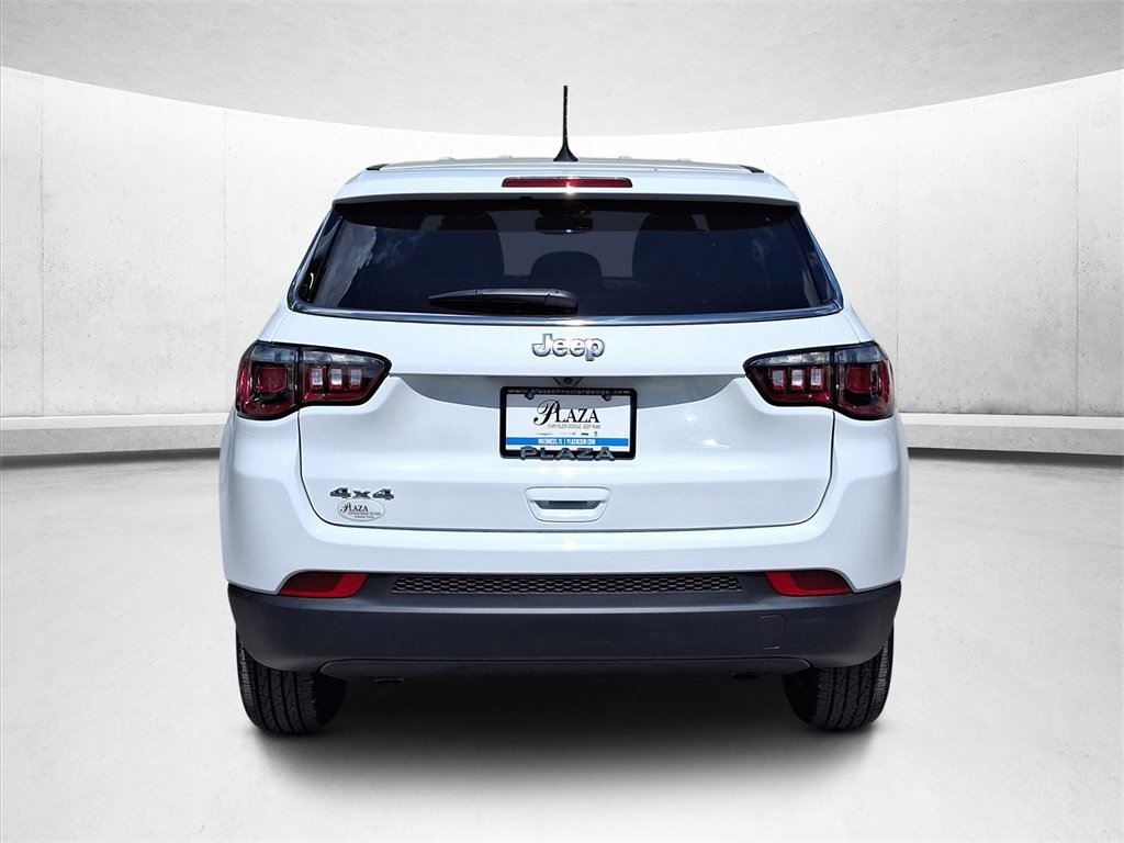 New 2025 Jeep Compass Sport image 4