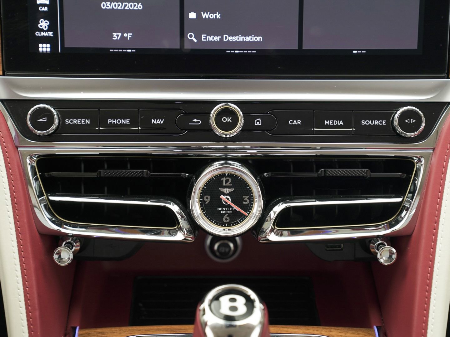 Used 2023 Bentley Flying Spur V8 image 25