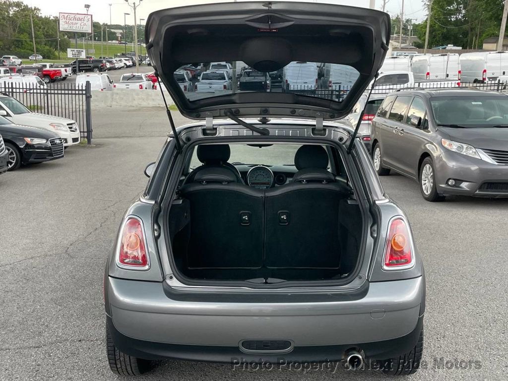 Used 2010 MINI Cooper Hardtop image 25