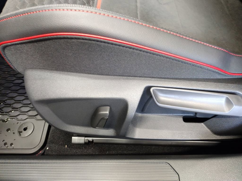 New 2026 Volkswagen GTI SE FWD image 20