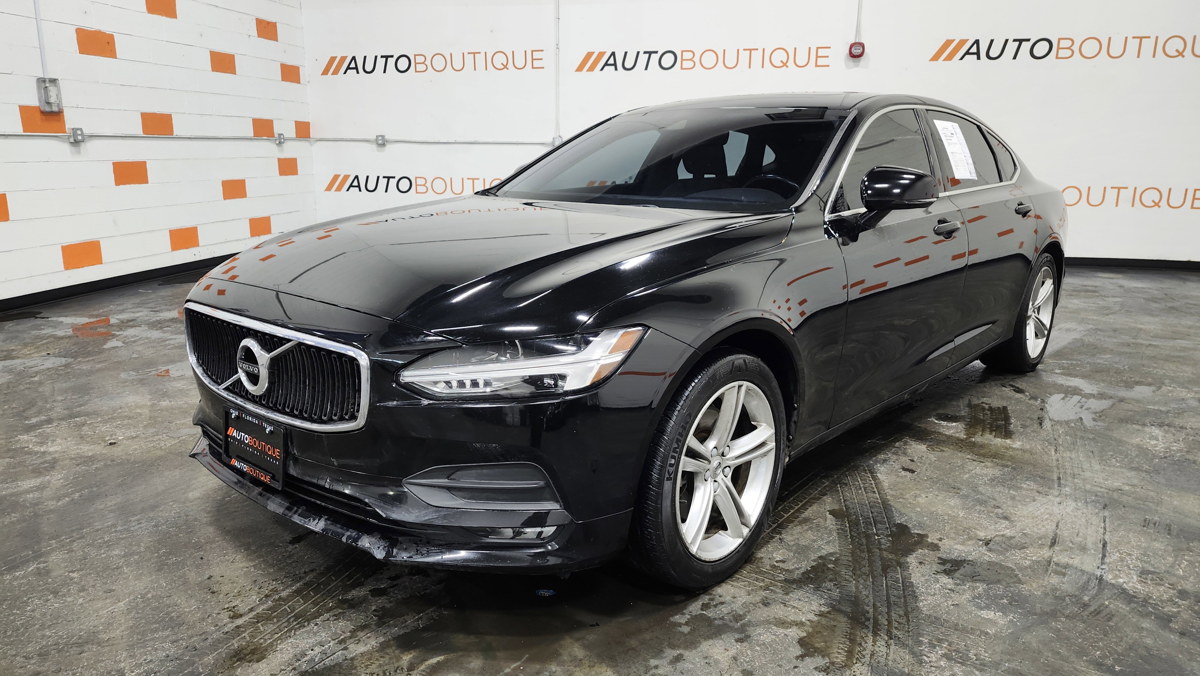 Used 2018 Volvo S90 T5 Momentum w/ Protection Package image 13