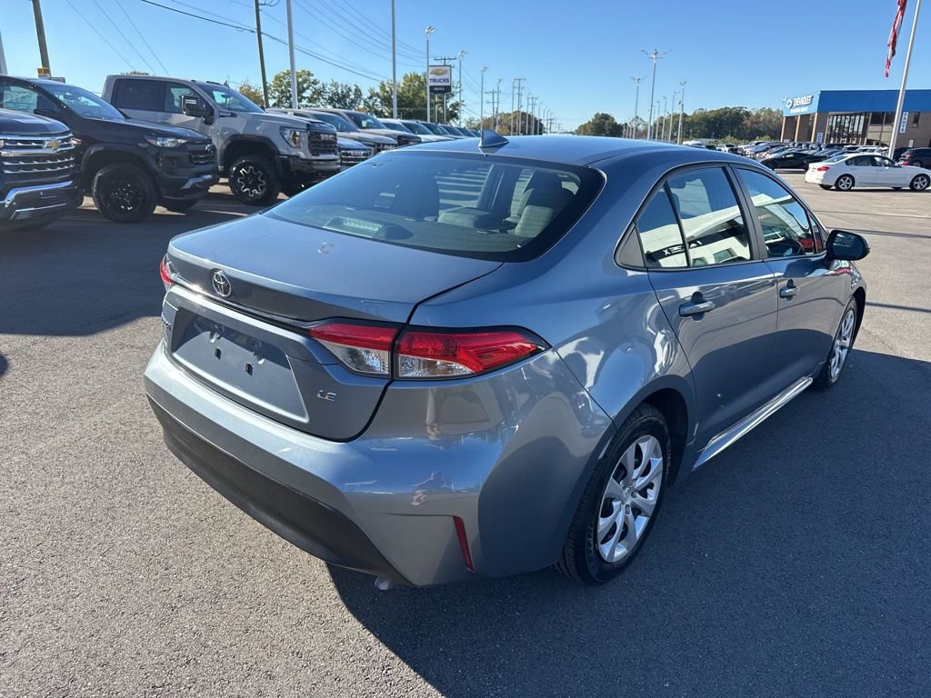 Used 2024 Toyota Corolla LE image 5