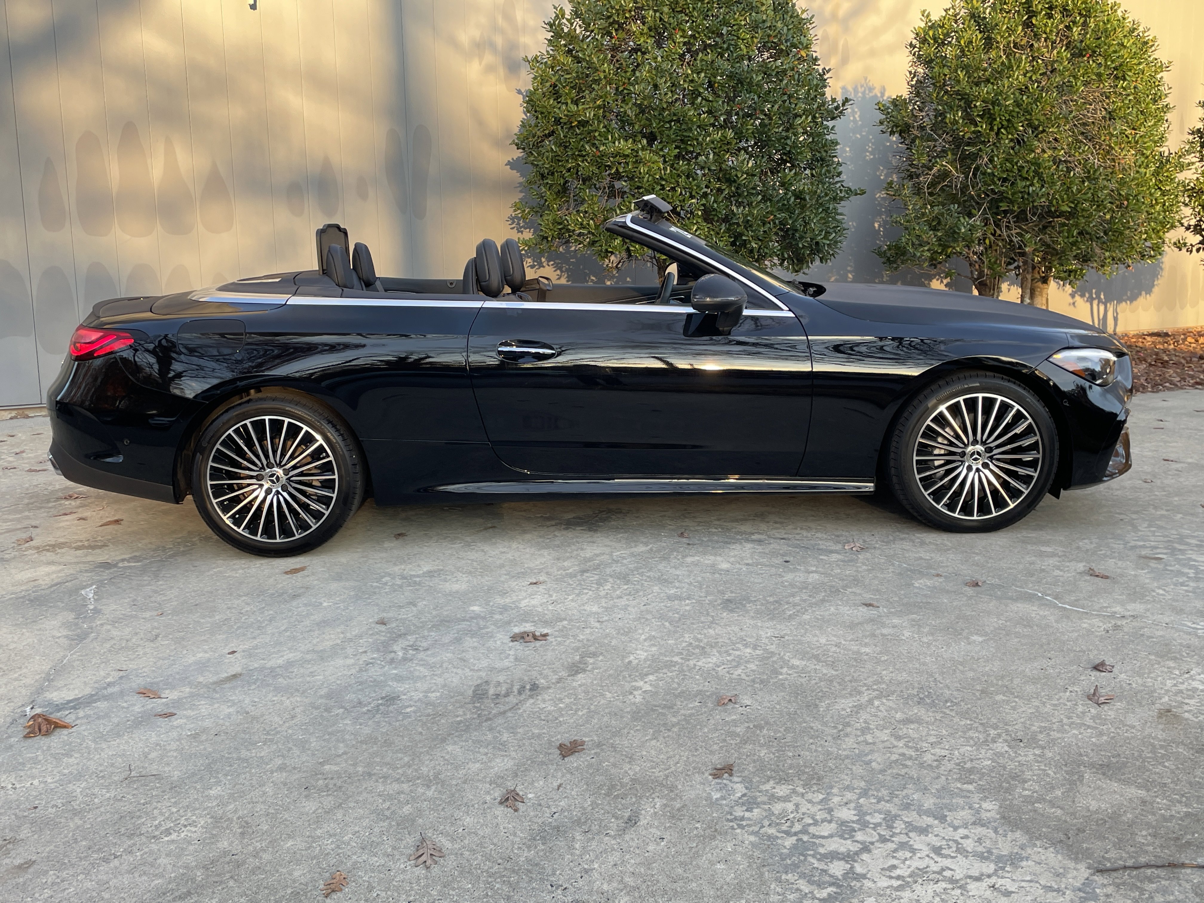 Certified 2024 Mercedes-Benz CLE 300 4MATIC Cabriolet image 9