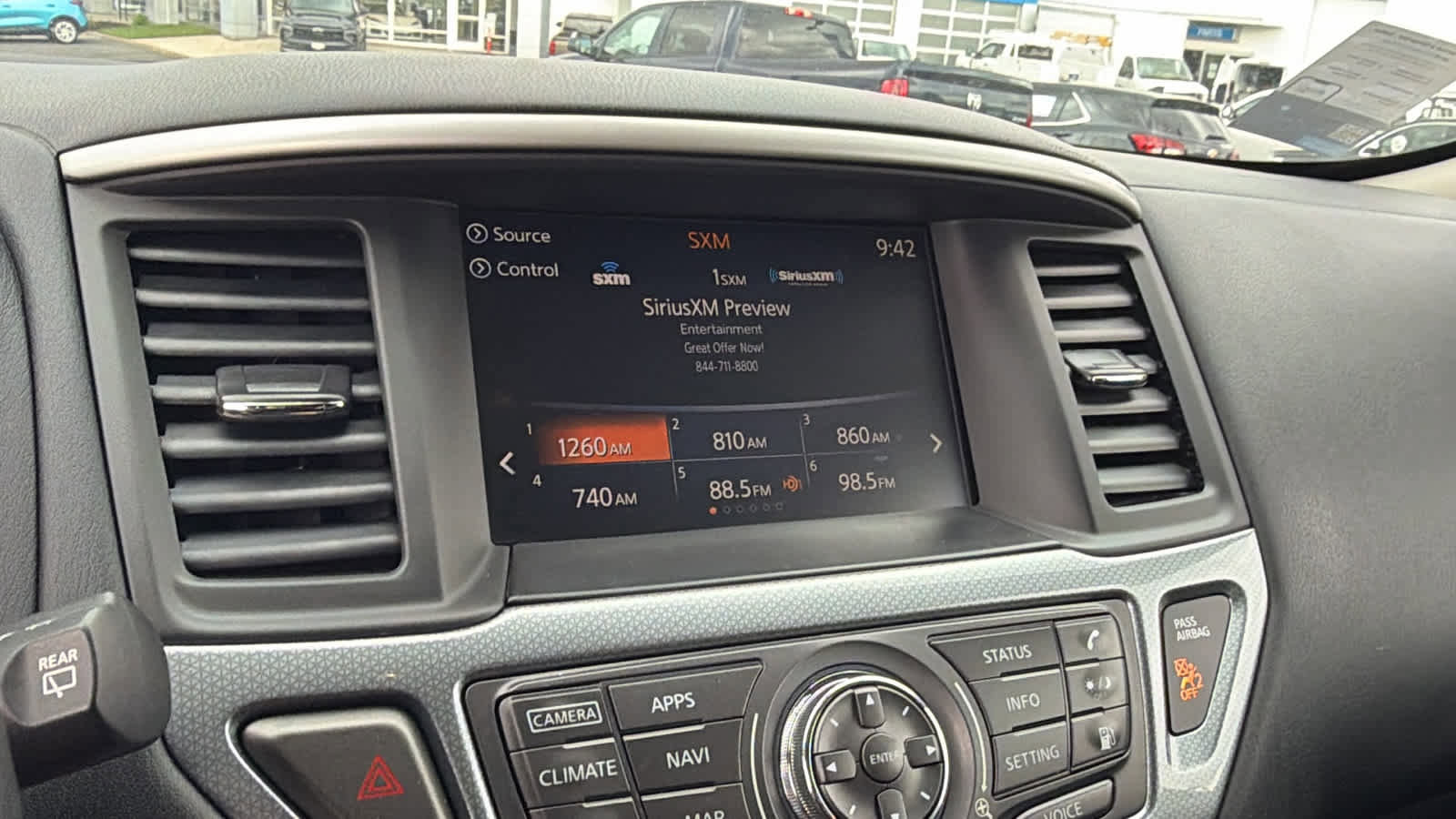 Used 2019 Nissan Pathfinder SL image 15