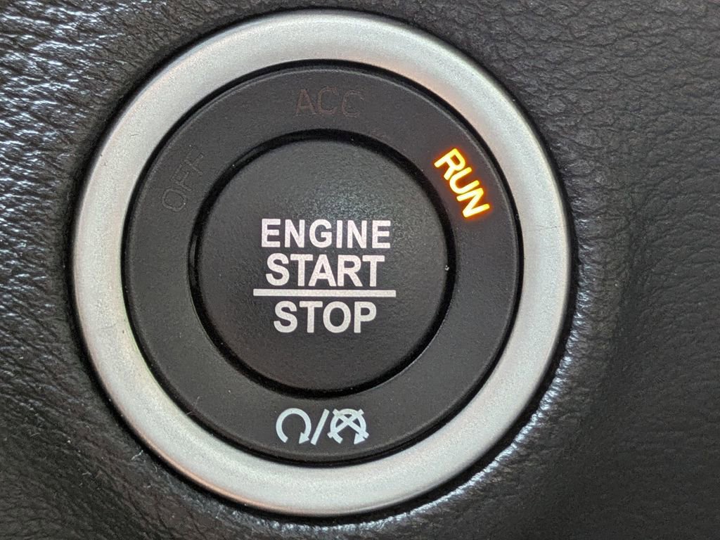 Used 2019 Dodge Challenger R/T Scat Pack image 27
