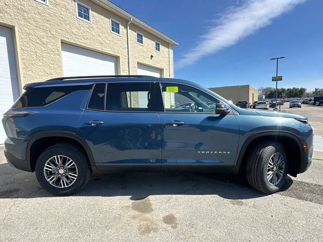 New 2026 Chevrolet Traverse LT image 13