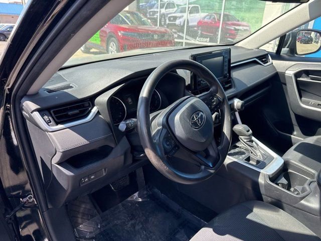 Used 2019 Toyota RAV4 LE w/ All Weather Liner Package image 6