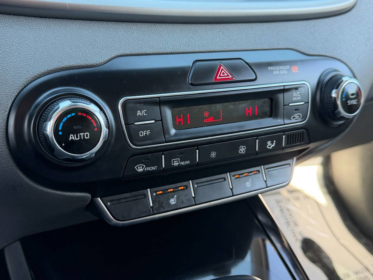 Used 2019 Kia Sorento SX image 44