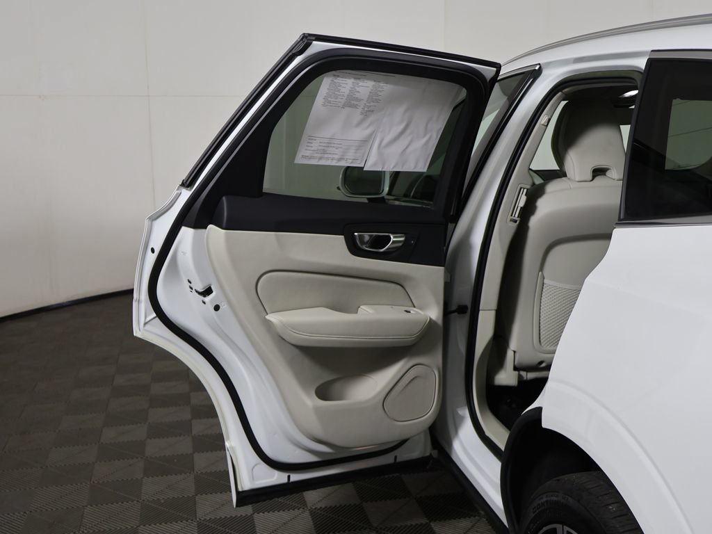 Used 2023 Volvo XC60 B5 Plus w/ Protection Package Premier AWD/4WD image 23