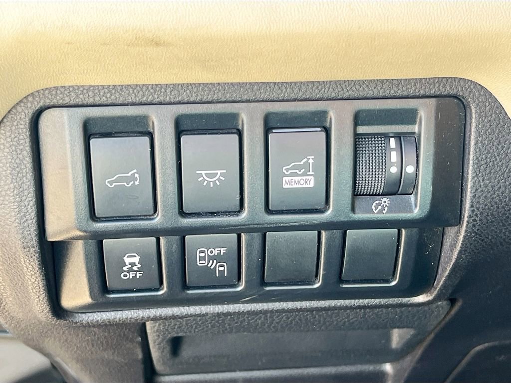 Used 2020 Subaru Ascent Touring w/ Popular Package #3 image 10