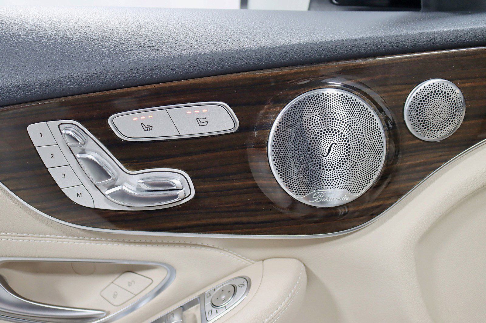 Used 2019 Mercedes-Benz C 300 4MATIC Cabriolet w/ Multimedia Package image 35