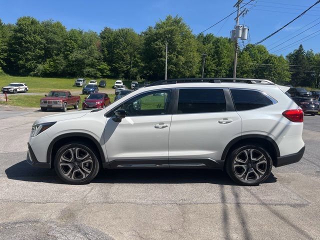 Used 2025 Subaru Ascent Limited AWD/4WD image 9