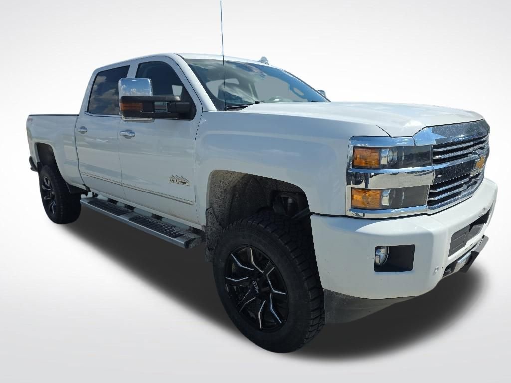 Used 2016 Chevrolet Silverado 2500 High Country w/ High Country Premium Package AWD/4WD image 9