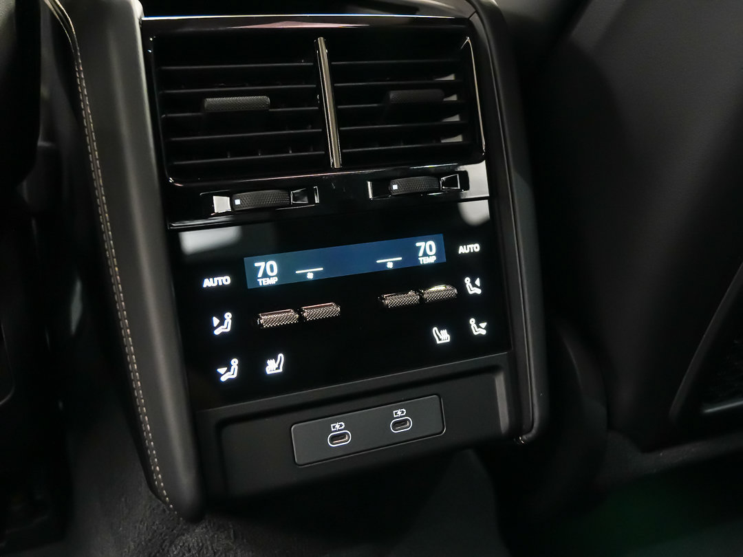 New 2026 Porsche Cayenne Turbo AWD/4WD image 20